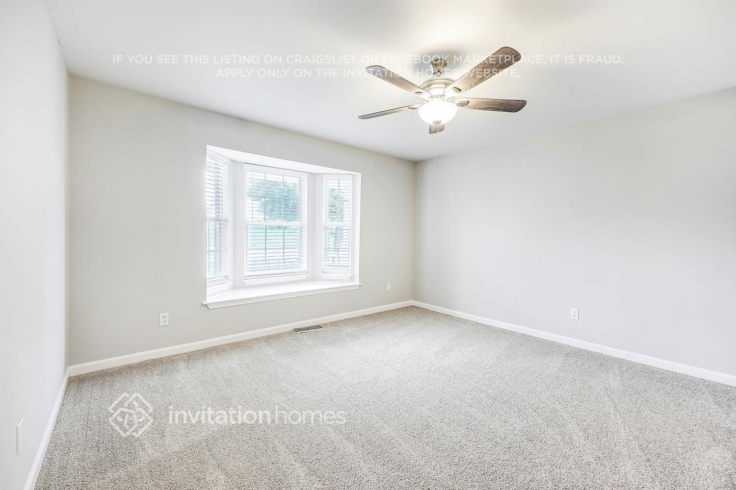 Building Photo - 1011 Heather Dr