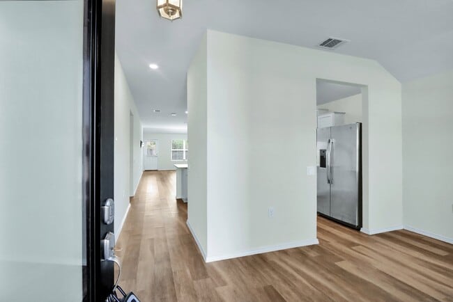 Building Photo - 6854 Hibiscus Falls