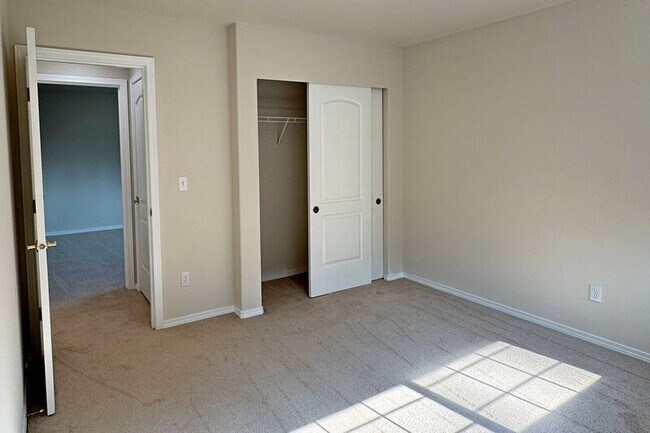 Building Photo - 10234 186th Ct NE