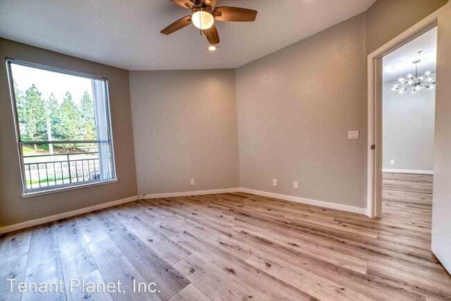 Building Photo - 411 Park Ave