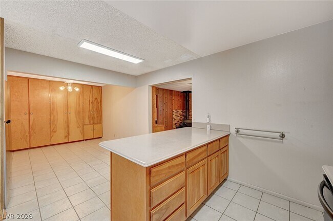 Building Photo - 6208 Casada Way