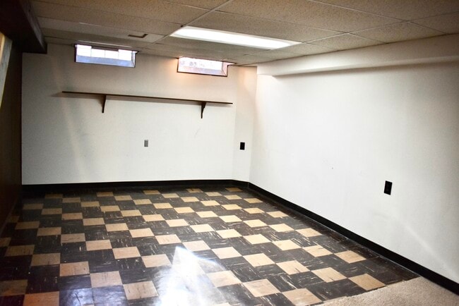 Building Photo - 9924 Woodring St