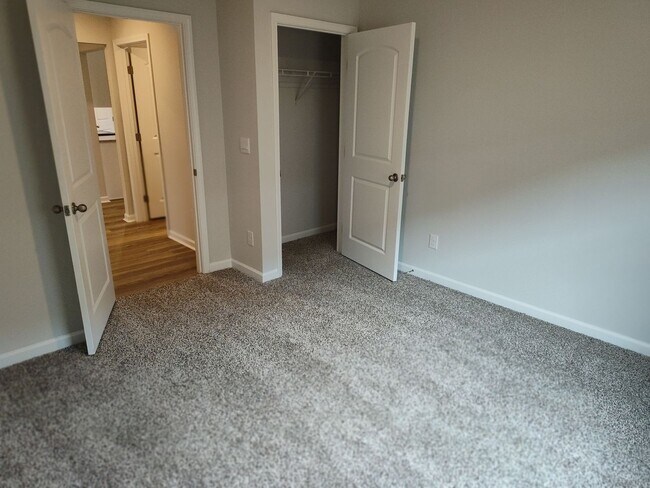 Building Photo - 1514 HERTIAGE CIRCLE SE CULLMAN AL 35055