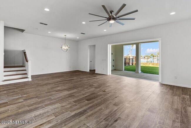 Building Photo - 475 Marquesa Cir