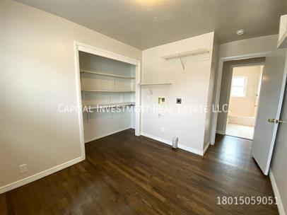 Building Photo - 616 E 5600 S