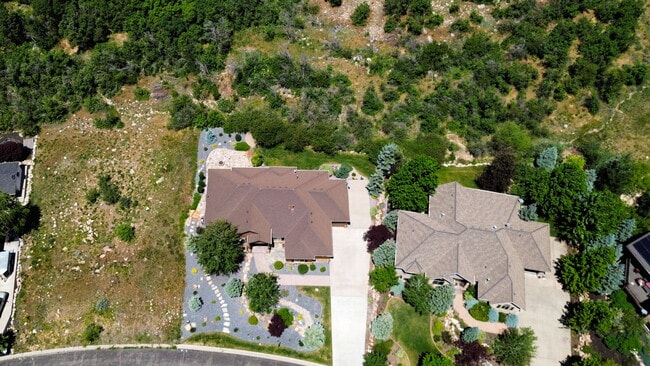 Building Photo - 3573 N Elkview Dr