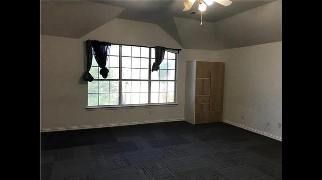 Building Photo - 1609 Thompson Dr