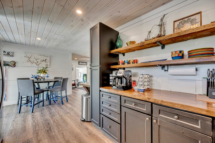 Kitchen and dining area - 77 County Road 311