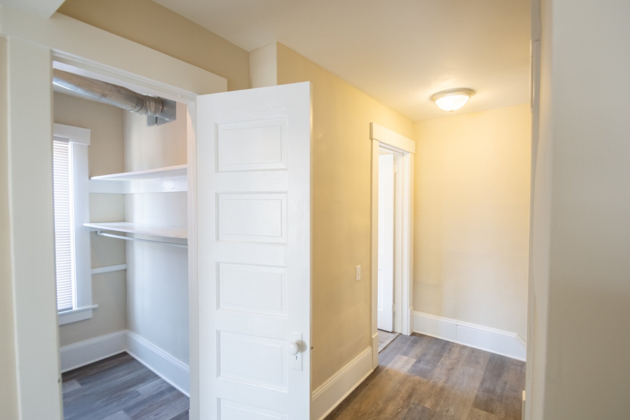 Building Photo - 37735 Vine St