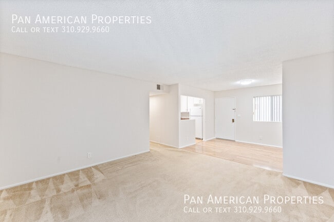 Building Photo - 10380 Almayo Ave