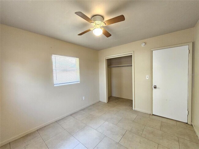 Building Photo - 2412 Kiwanis Ave