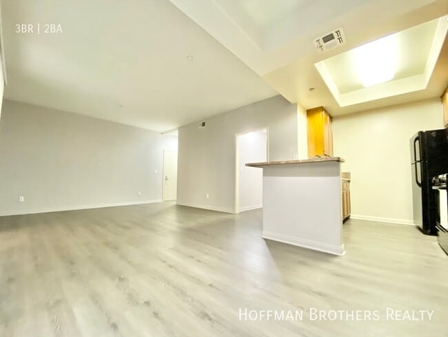 Building Photo - 3625 Jasmine Ave