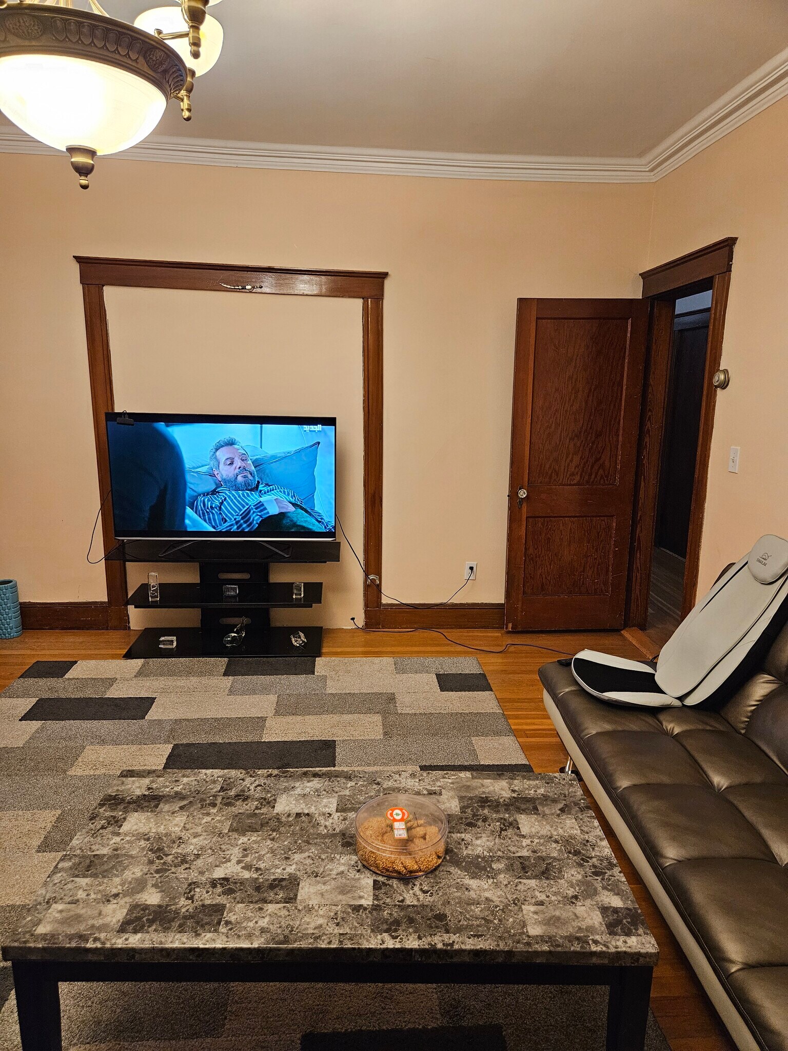 Building Photo - 4354 Washington St