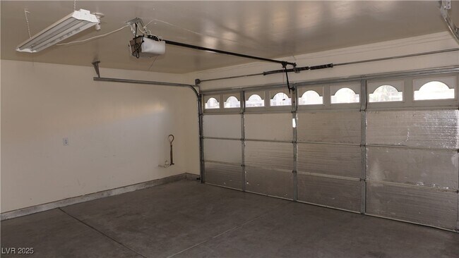 Building Photo - 3514 White Diamond Dr