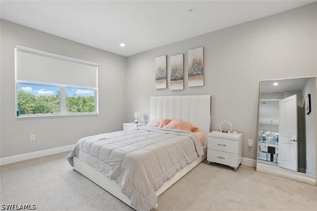 Building Photo - 2567 Seychelles Dr