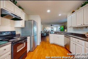 Building Photo - 11339 Fire Cyn