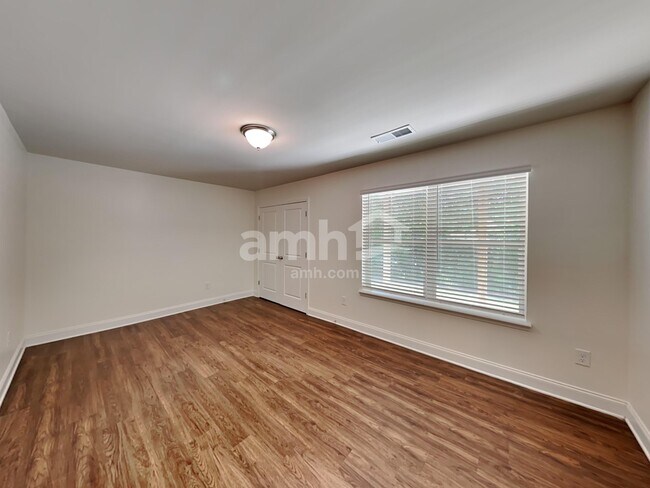 Building Photo - 2449 Napa Valley Dr