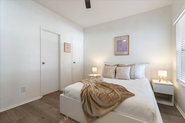 Building Photo - 12166 Metric Blvd