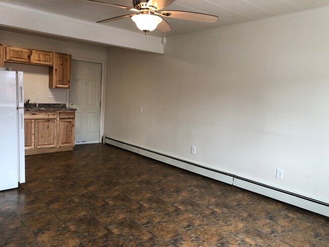 Building Photo - 1122 8th Ave