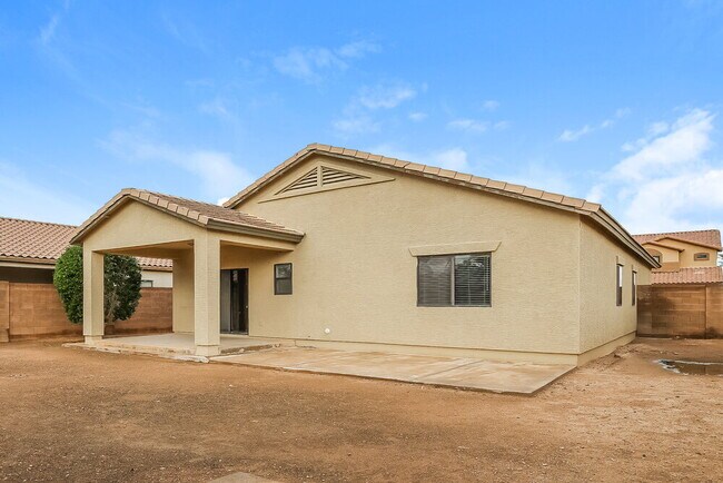 Building Photo - 2547 W Lynne Ave