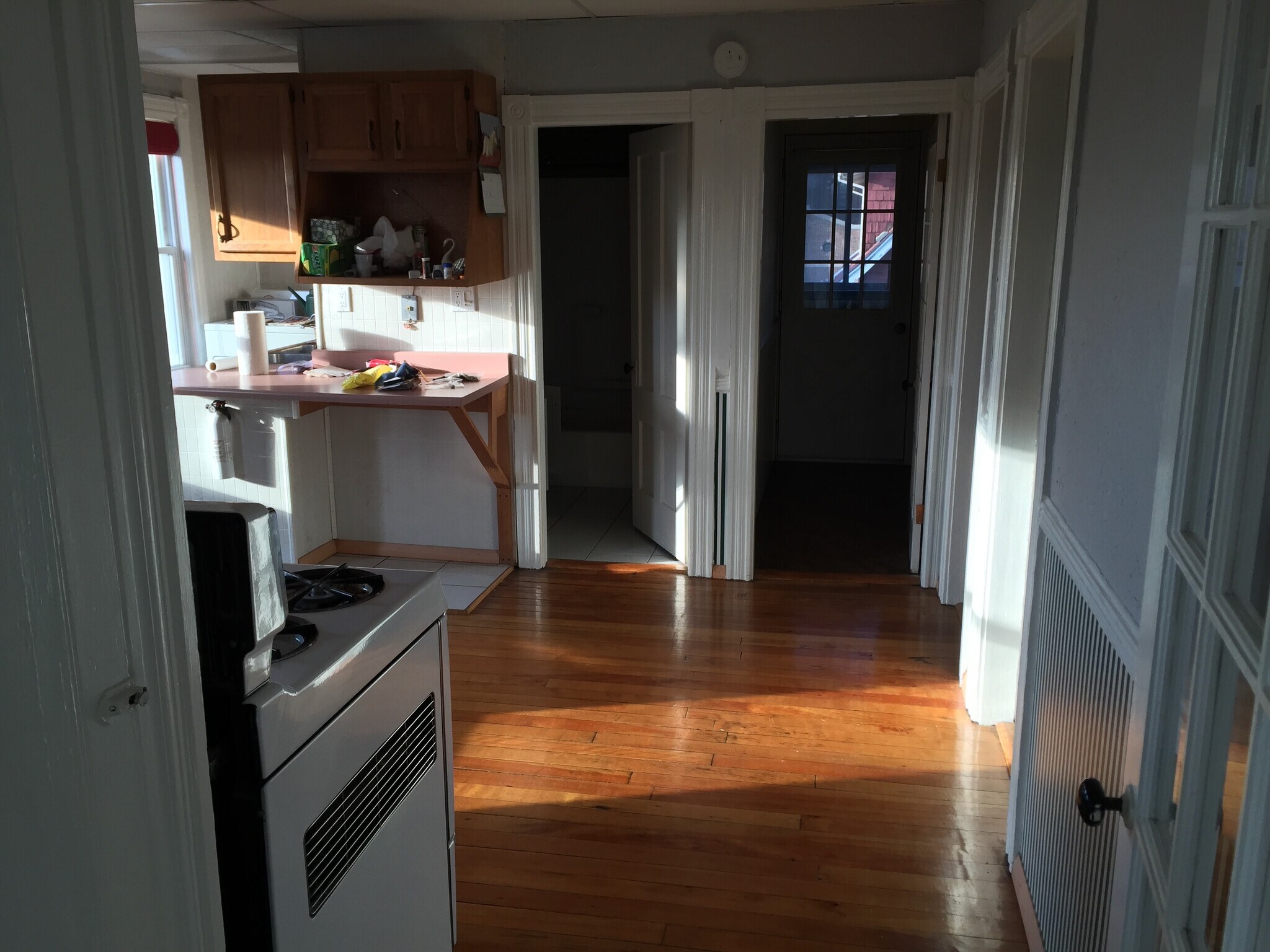 Building Photo - 6 Caroline St