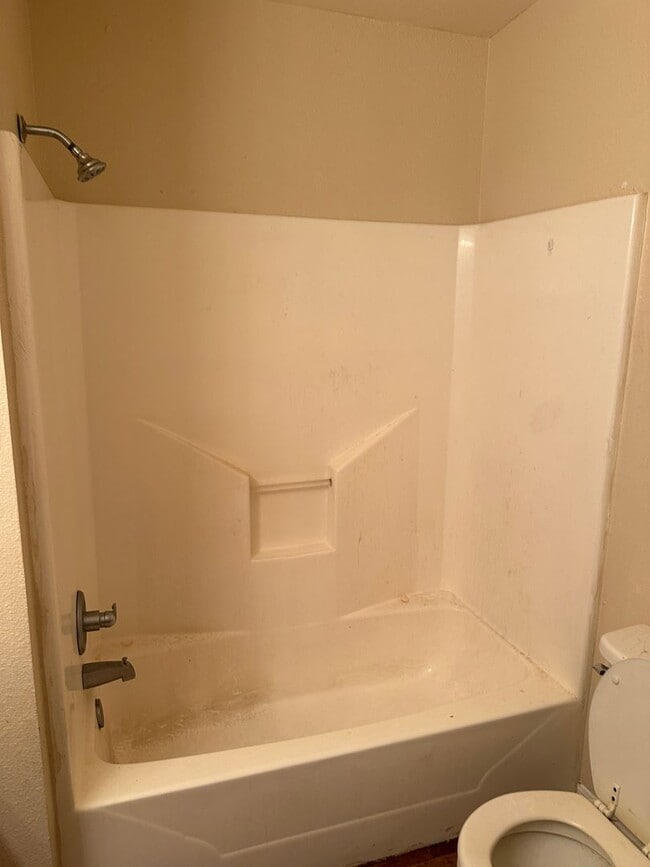 Building Photo - Bryan - 3 Bedroom / 2 Bath / Duplex / Fenced Yard.