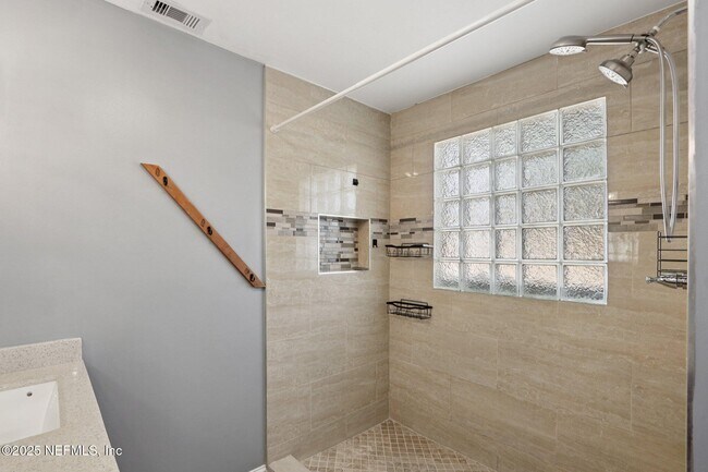 Building Photo - 1854 Lakotna Dr