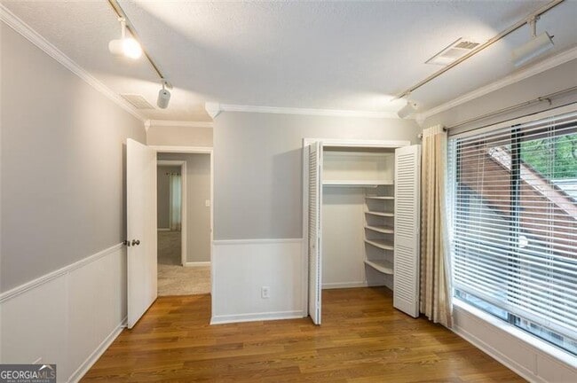 Building Photo - 1125 Trailmore Dr