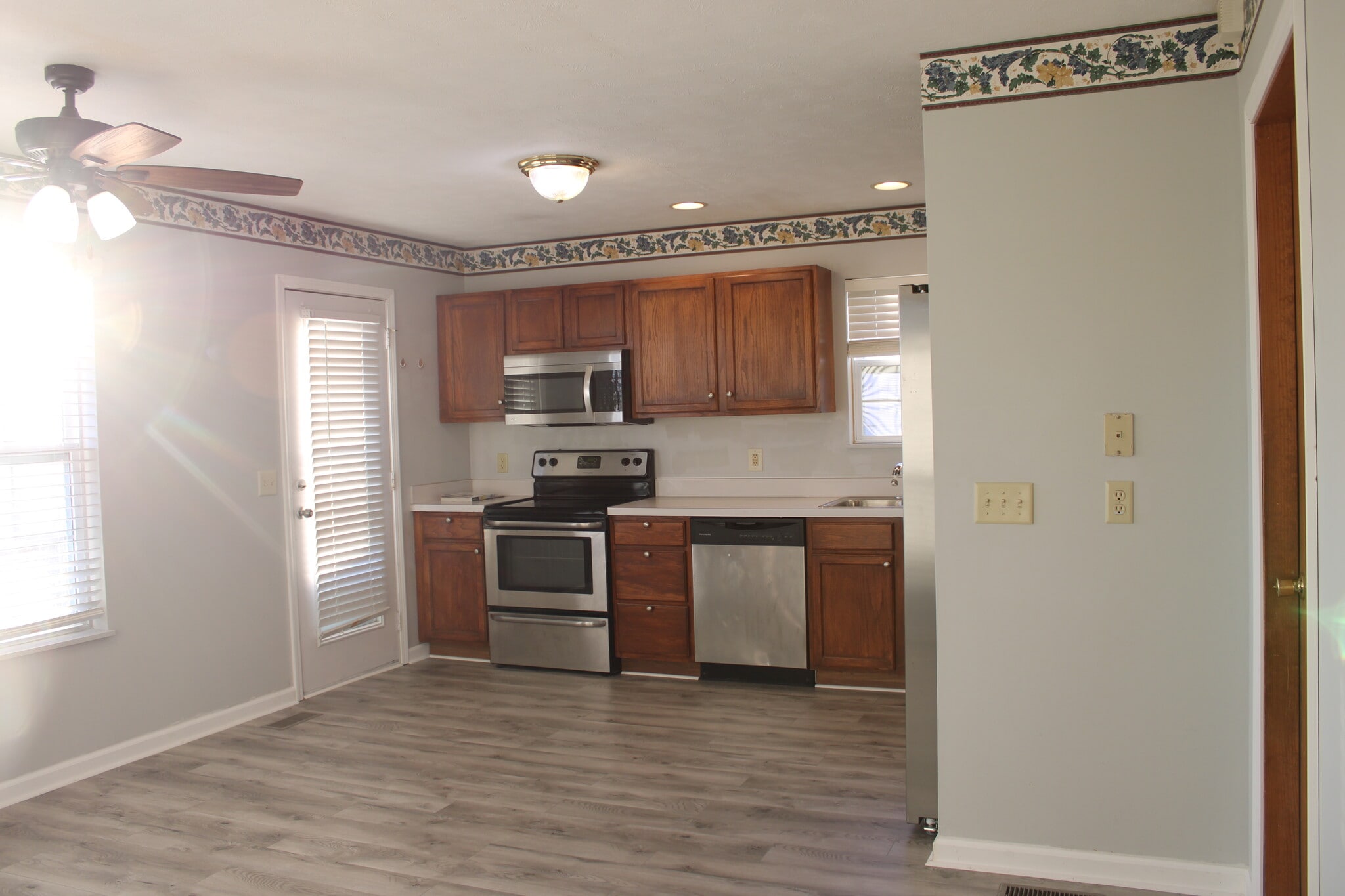 Building Photo - 12541 Kenai Dr