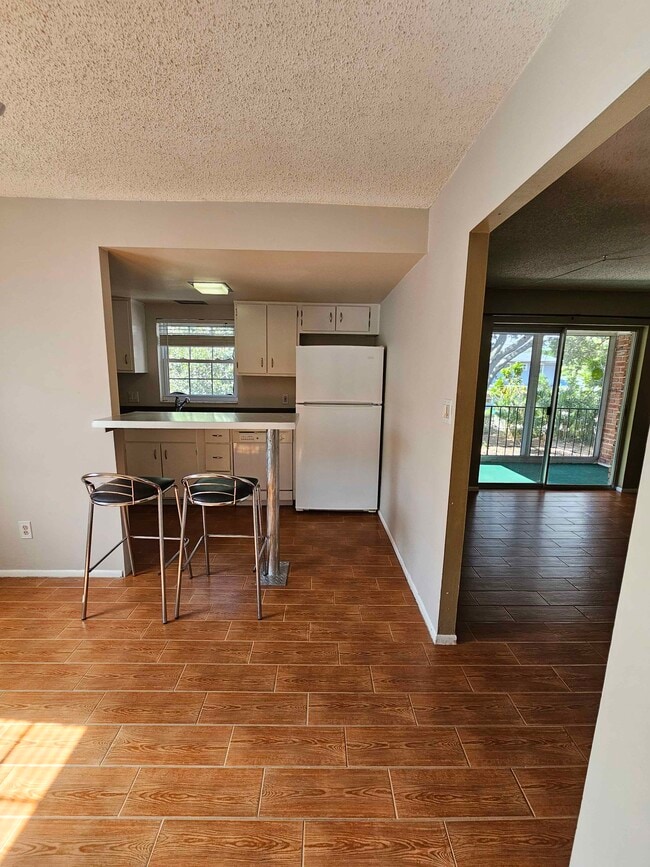 Building Photo - 8490-8413 13th St N