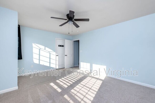 Building Photo - 331 Spring Hill Pl