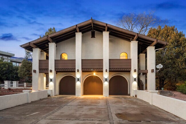 Building Photo - 32 San Patricio Dr