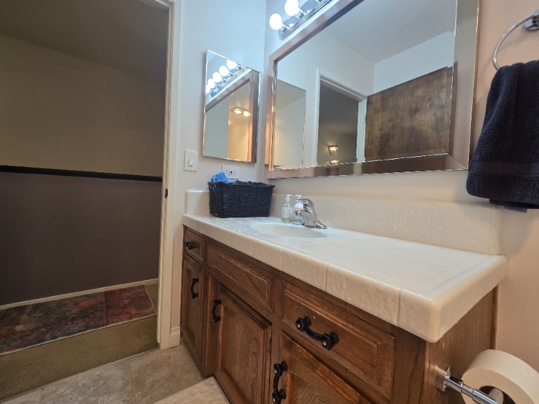 Building Photo - 1San CA-1