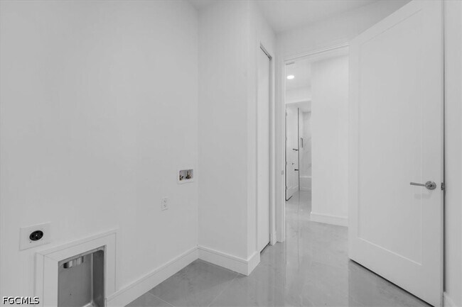 Building Photo - 3812 NW 38th St