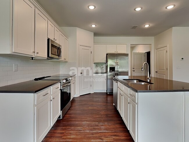 Building Photo - 738 Alcovy Ml Pk