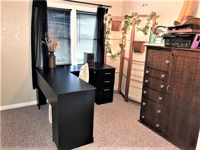 Building Photo - 116 Adams St