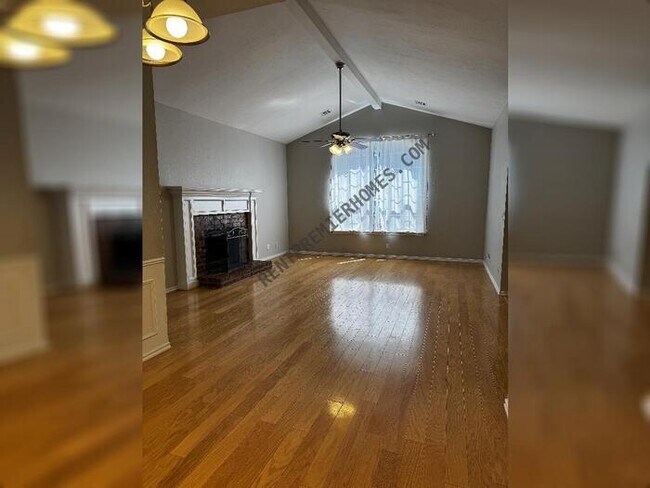 Building Photo - 17617 Wain Bridge Ave
