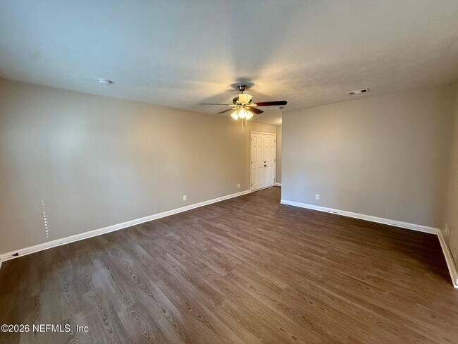 Building Photo - 3336 Cypresswood Dr S