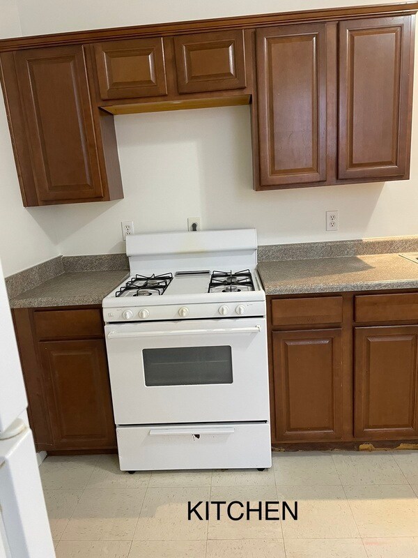 Building Photo - 505 1/2 Central Ave