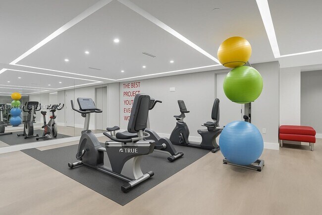 Building Photo - 901 Brickell Key Blvd