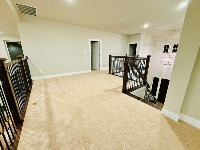 Building Photo - 5612 Bonnie Dr