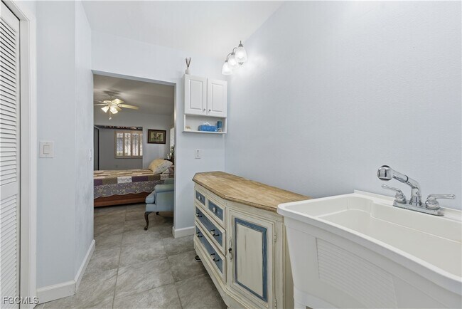 Building Photo - 5829 Wild Fig Ln