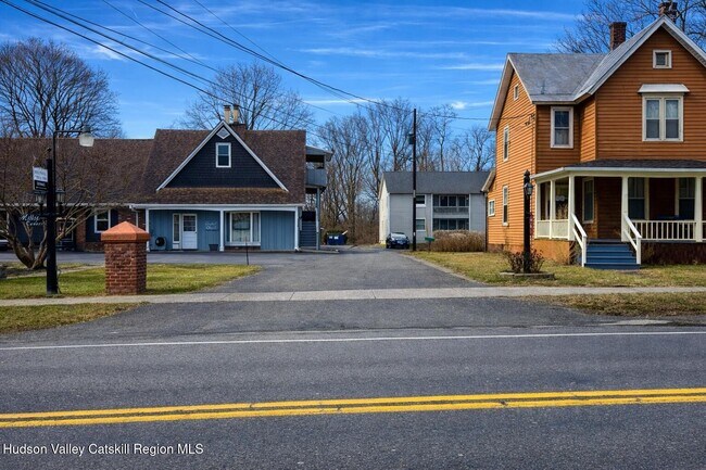 Building Photo - 139 Jefferson Heights