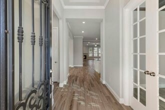 Building Photo - 18855 Collins View Dr