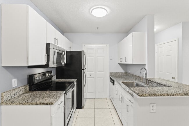 Building Photo - 6548 Swissco Dr