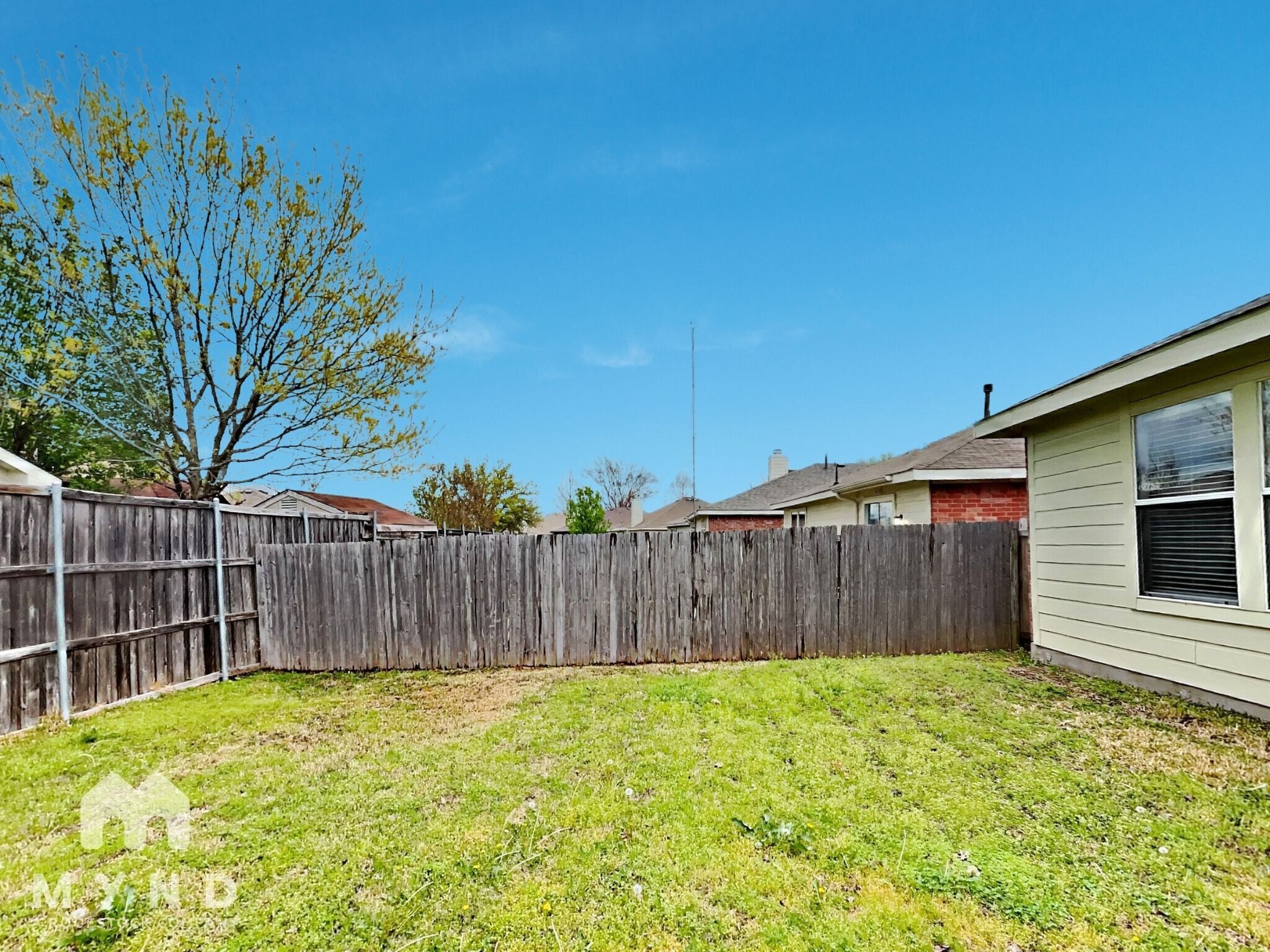 Building Photo - 1120 Single Tree Dr