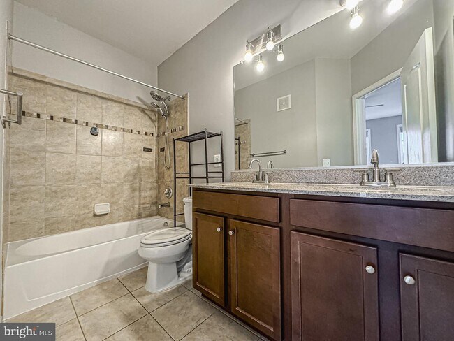 Building Photo - 42212 Water Iris Terrace