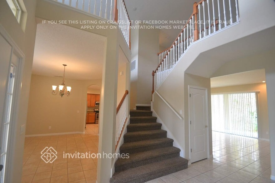 Building Photo - 2640 Grove View Dr