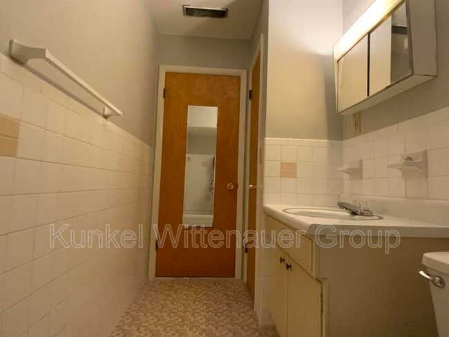 Building Photo - 514 N 38th St