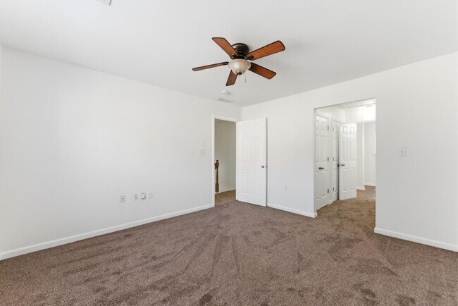 Building Photo - 2522 Laurel Cir NW